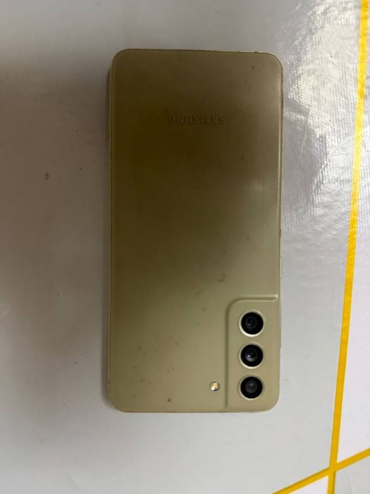 Прдам Samsung s21 fe