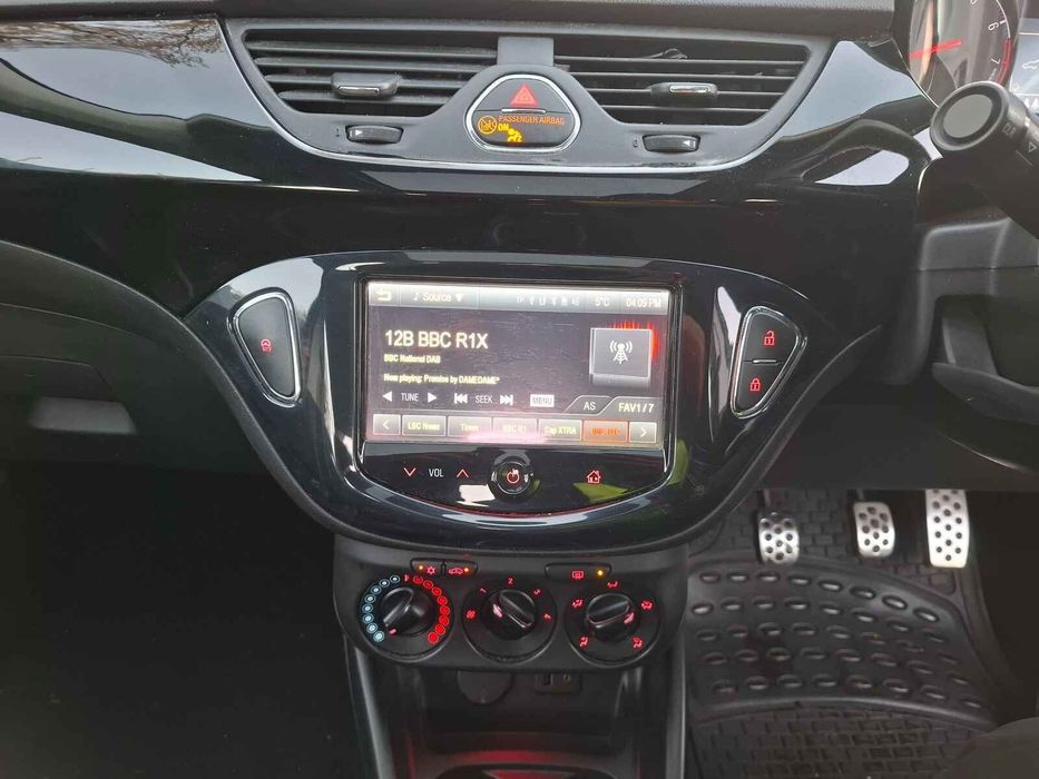Aripa Fata Stanga Opel Corsa 2015 Hatchback Rosu