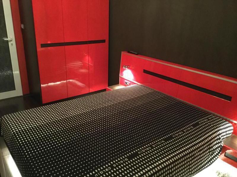 Дава се под наем Двустаен апартамент в София, Хладилника - 55 кв.м за 670 € - Снимка #5