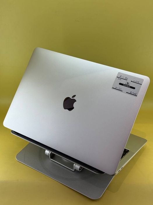 Mackbook Air M1 chip