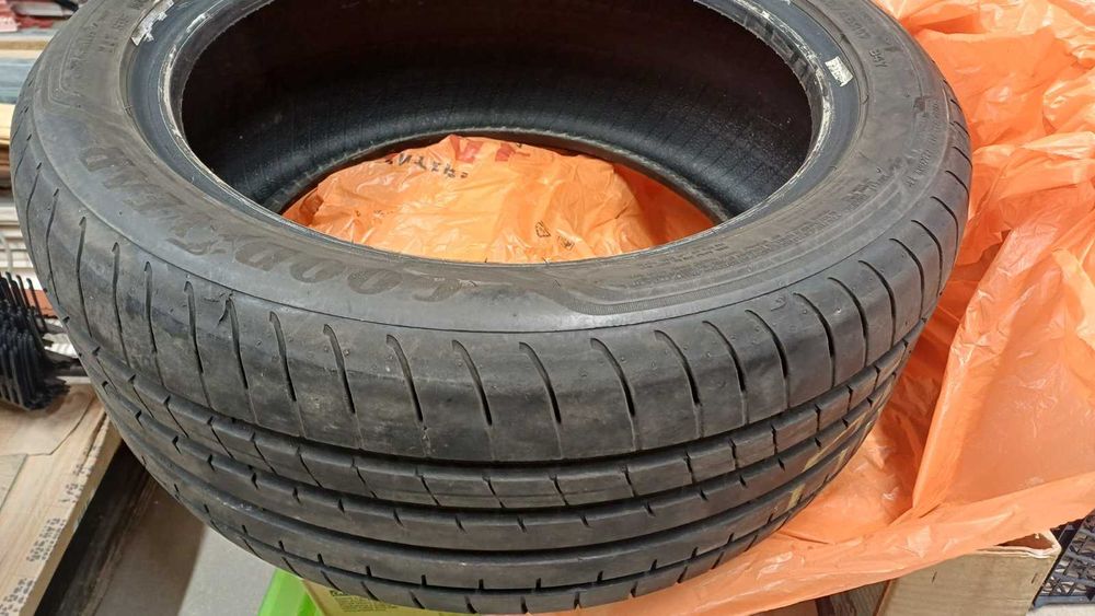 Goodyear Eagle F1 235/45/17