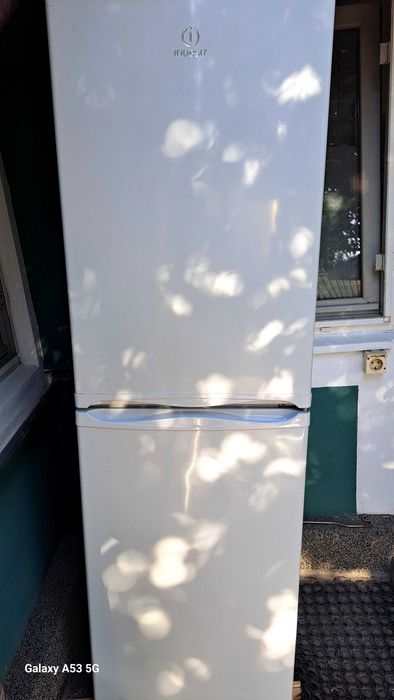 Combina frigorifica Indesit A+Class