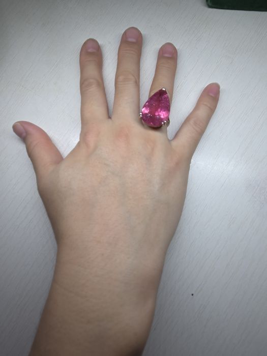 Продам шикарный кольцо