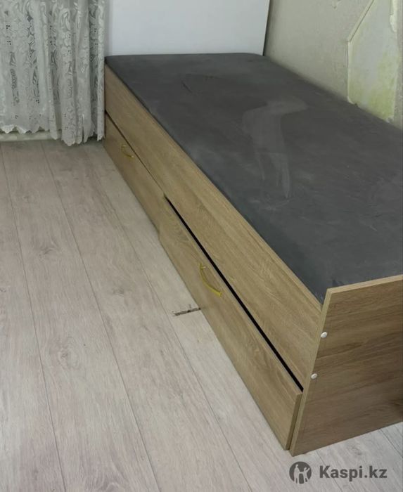 Кровать односпальная 90/200