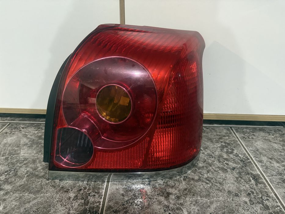 Стопове/ задни светлини за Тойота Авенсис Т25/ Toyota Avensis T25