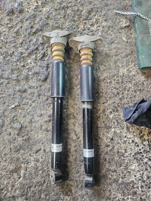 Lichidare stoc Set amortizoare spate Skoda Octavia 2 2007 HATCHBACK