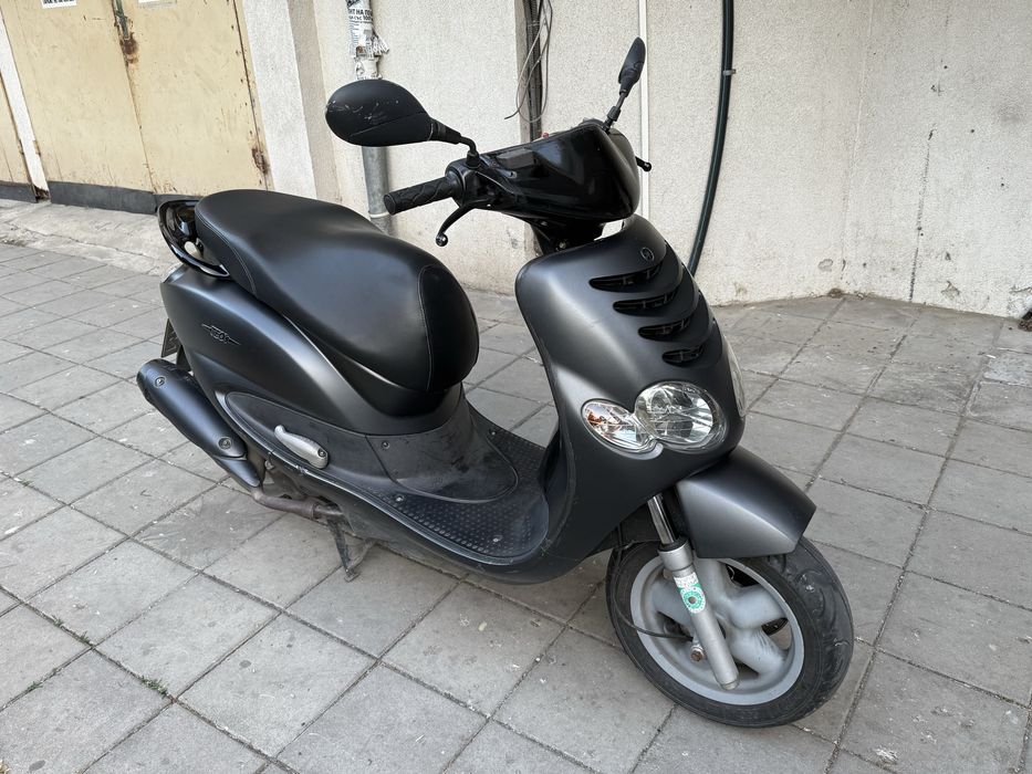 Продавам мотоциклет Yamaha Teos 125