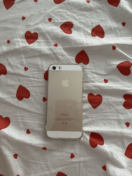 Айфон 5си,нет коробки