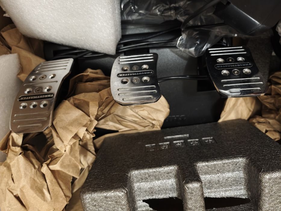 Thrustmaster t248 1080 grade PC PS5 PS4