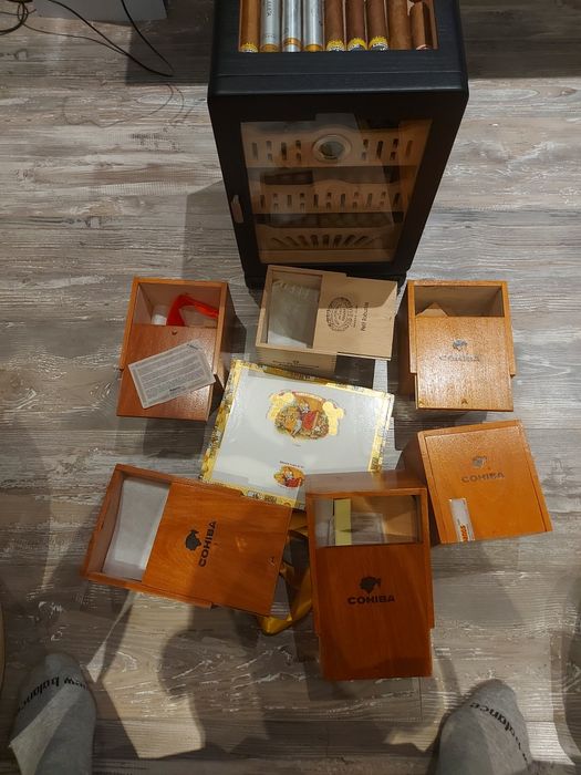 Продавам кутия хумидор Humidor Cohiba