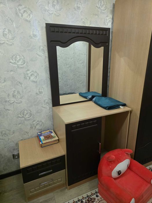 Продам спальный гарнитур