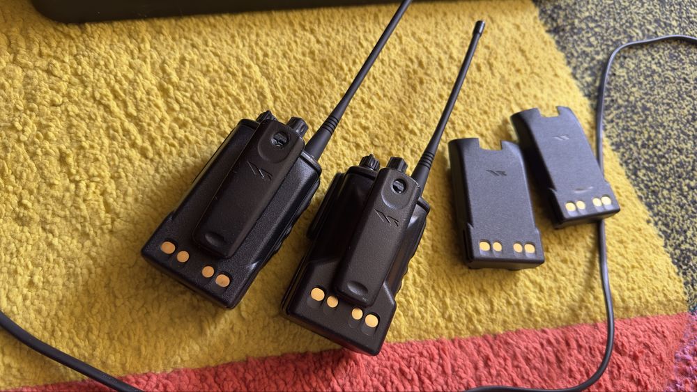 Set statii emisie UHF Vertex VX351 16 canale PMR