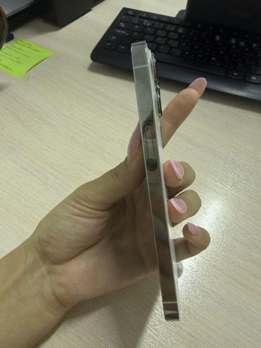 iPhone 13 pro, 128 гб,  серебристо-белый