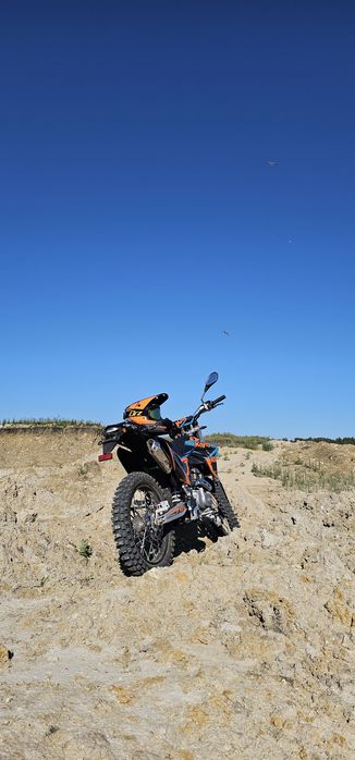 Продам мотоцикл эндуро