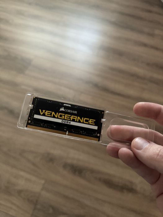 Memorie laptop RAM 16gb Corsair DDR4