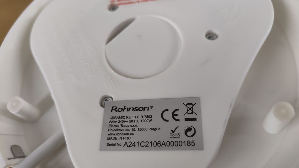 Керамична нагревателна кана Rhonson, 1200W, 1.5l , R-7802. Като нова!