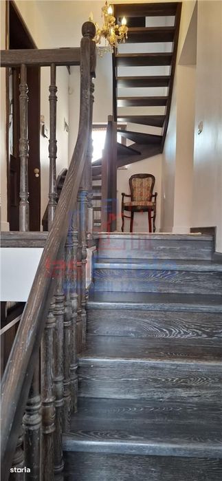 Suceava Scheia Vila P+E+M 240mp LUX  mobilata si dotata complet Teren