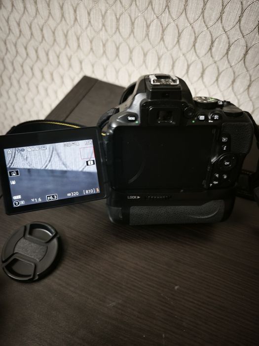 Nikon D5600 +16-55 mm