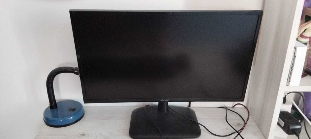Sistem Desktop PC Gaming Inaza Ninja, AMD Ryzen™ 3 3100, 8GB DDR4, SSD 240GB, AMD Radeon™ RX 550 4GB, Windows 10. Monitor Acer, tastatură si mouse