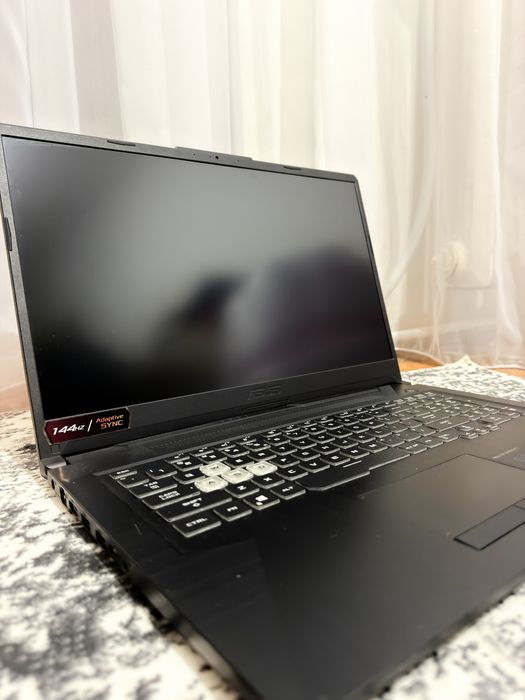 ASUS TUF Gaming F17 FX706HEB i5-11400H RTX 3050 Ti 16GB 512GB 144Hz