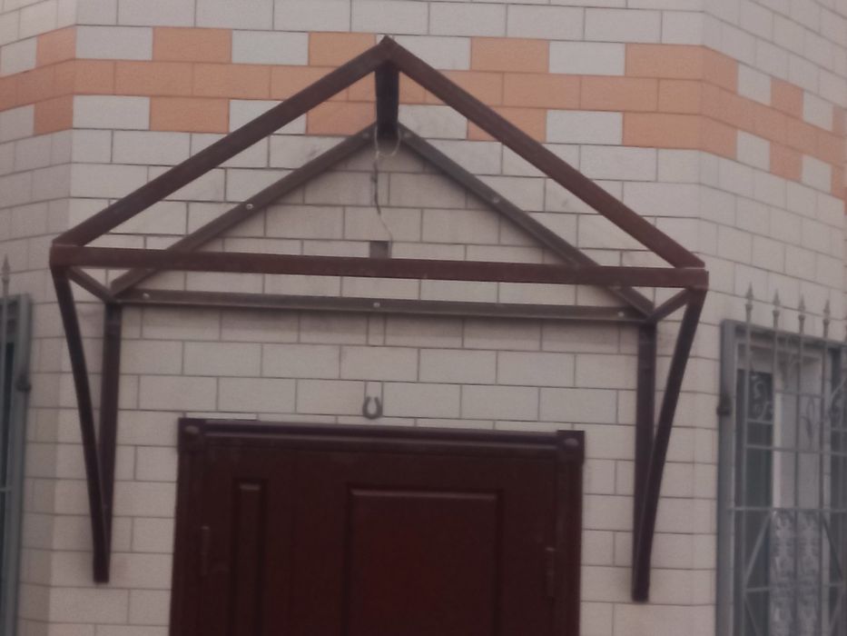Крыльцо.         .
