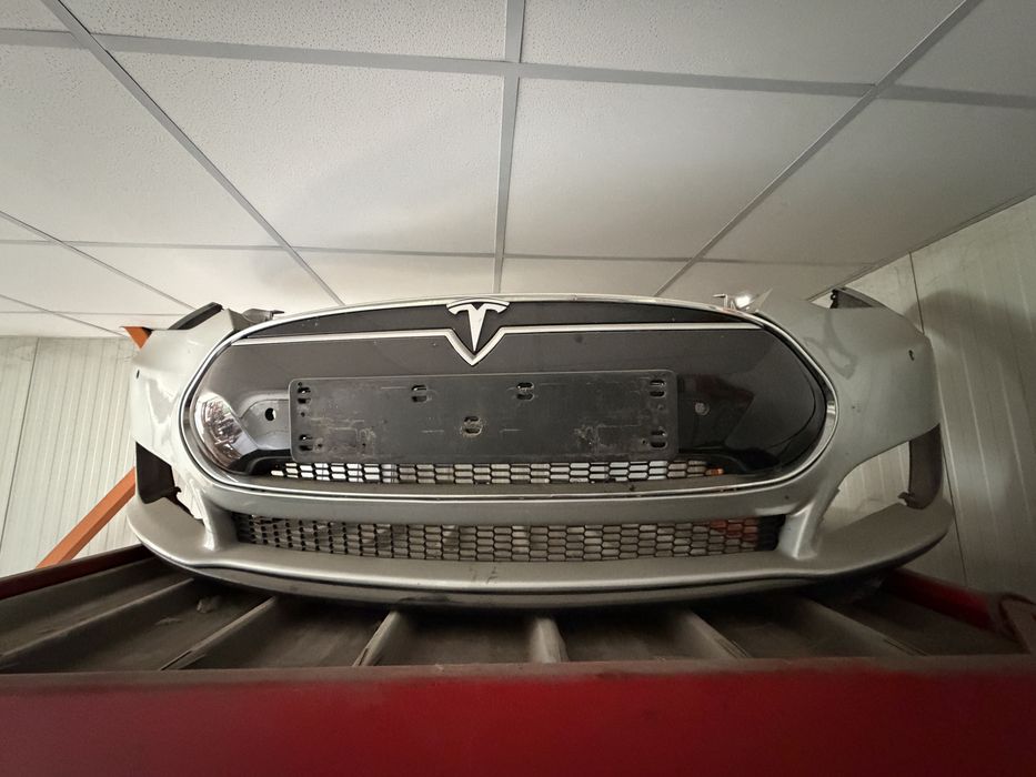 Оригинална предна броня Tesla Model S 2012-2016