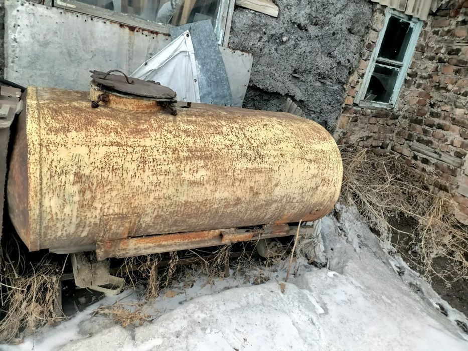 Ёмкость,рама под бочку