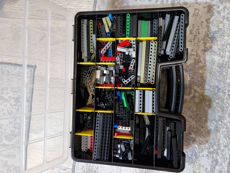 Продам Lego technic наборы