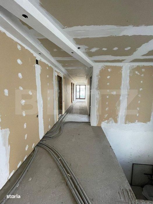 Spatiu comercial, 227 mp, semifinisat, zona Scheia