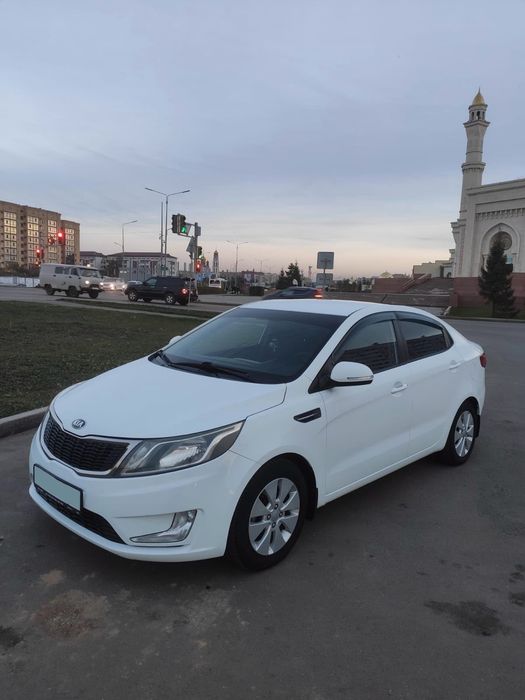 Kia rio 3 2013 год