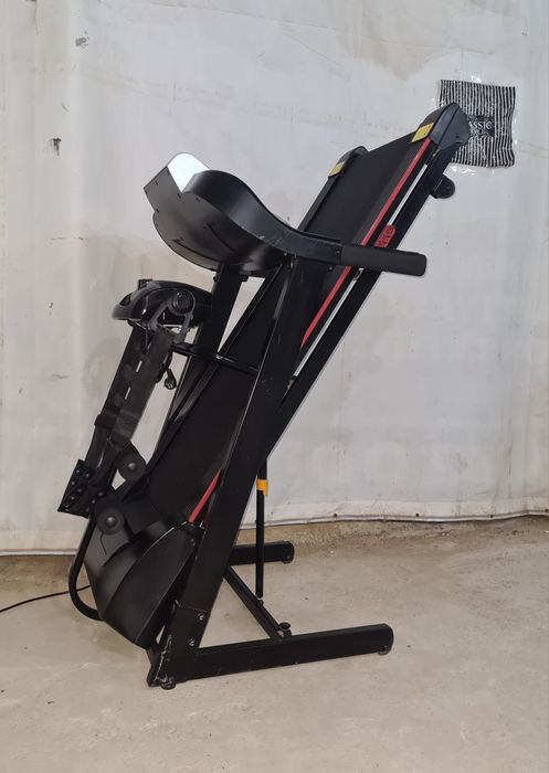 Беговая дорожка двухмоторная