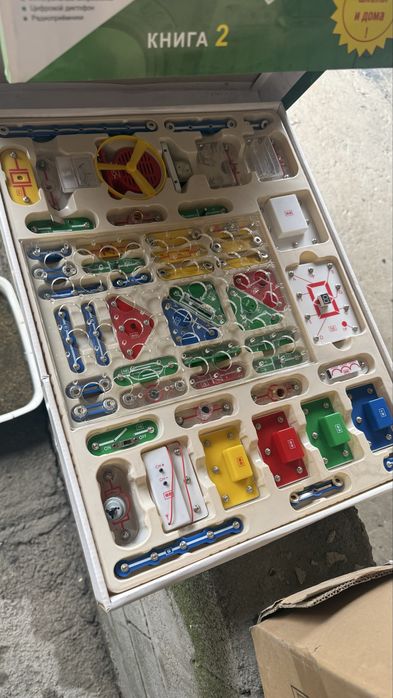 Знаток 999 для школы и дома