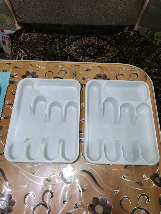 Продам лотки для ложек и вилок