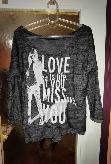 Модерна младежка блуза с надписи, размер М