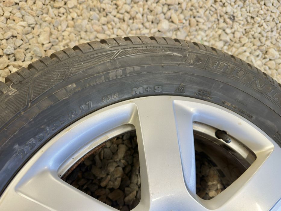 Оригинални 17 джанти от Audi 5x112 Et25, 7J със зимни гуми 235/55 Dunlop