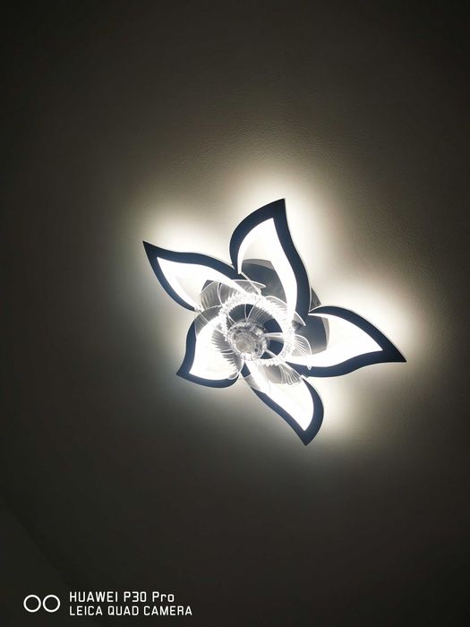 Vând lustra de tavan led moderna