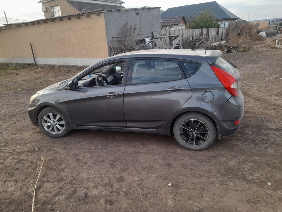 Продам хюндай акцент солярис