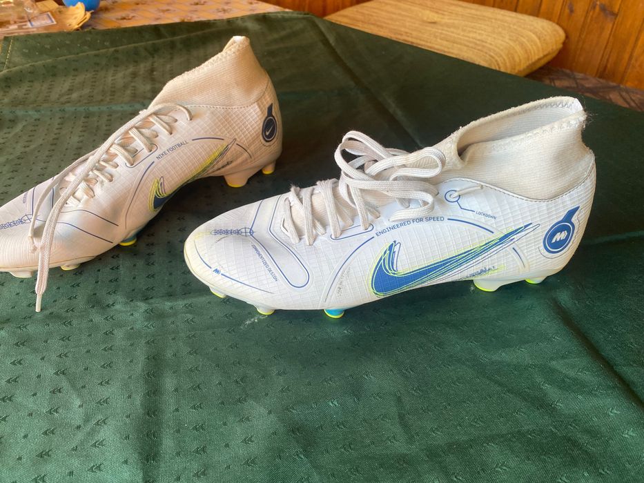 Обувки за футбол -бутонки nike