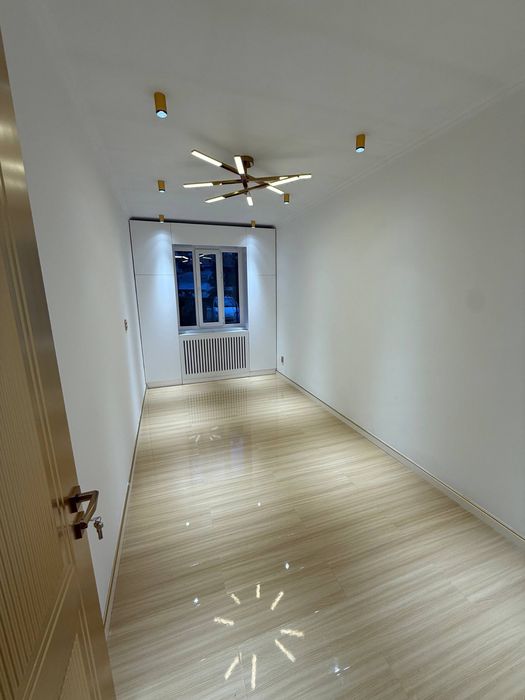 Своя!Бунедкор м!1этаж!2х комнатная в 3 ! 45кв номер 1 локация ! 81500