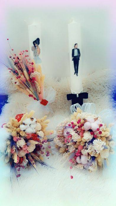 Lumânări și buchete