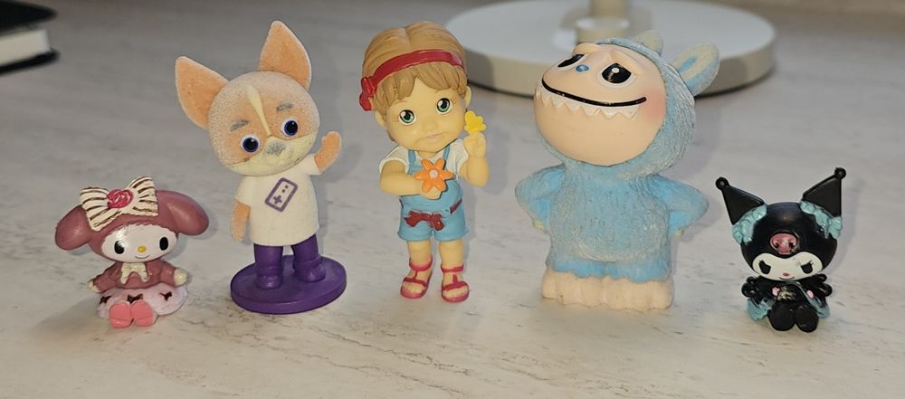 Продажа фигурок киндер