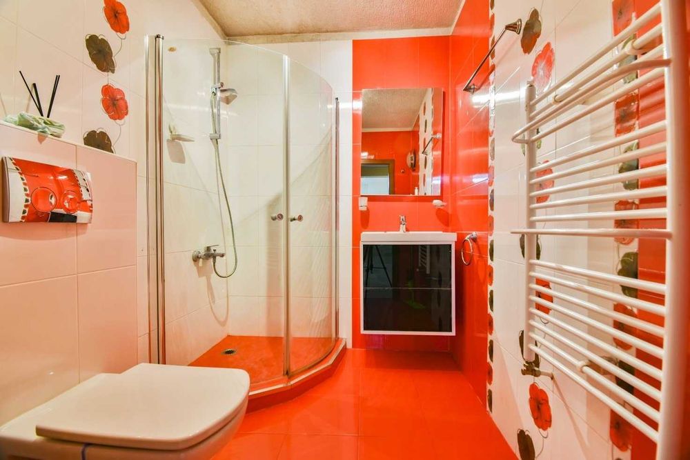 Дава се под наем Тристаен апартамент в София, Витоша - 145 кв.м за 800 € - Снимка #12