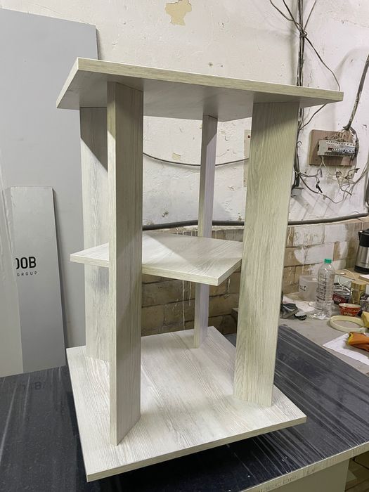 Стол журнальный, на колесиках есть в наличии не дорого качественно