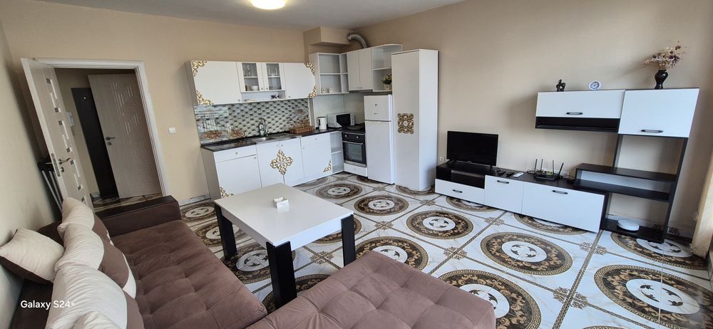 Дава се под наем Двустаен апартамент в Варна, Галата - 75 кв.м за 548.25 € - Снимка #1