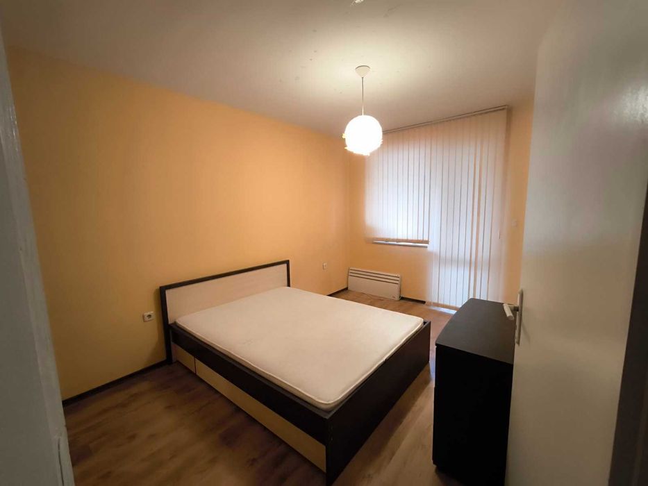 Дава се под наем Тристаен апартамент в Пловдив, Кършияка - 100 кв.м за 448.8 € - Снимка #4