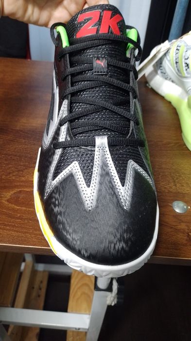 Adidasi Puma originali in cutie.