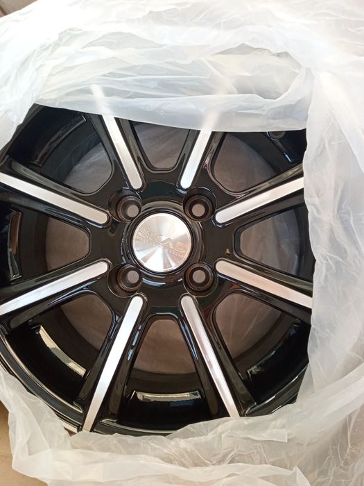 Продам диски новые