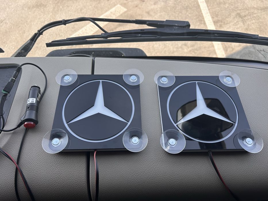 Светещи табели Мерцедес