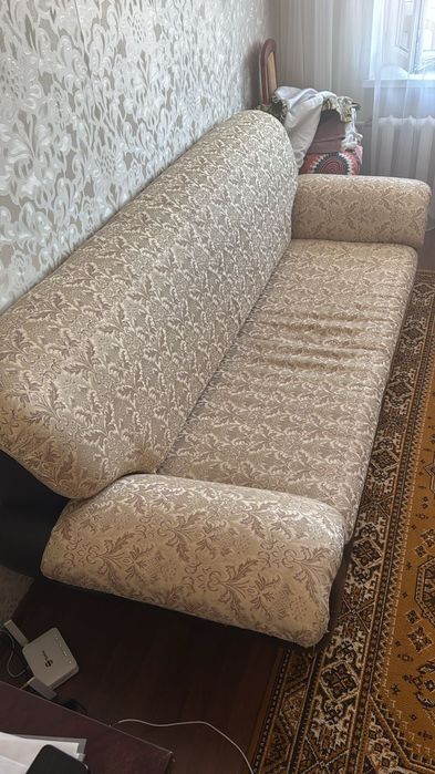 Продам диван в хорошем состоянии