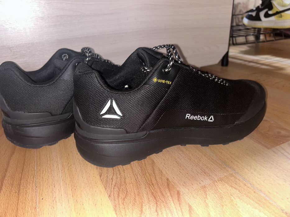 Кроссовки Reebok GORE-TEX, размер 40